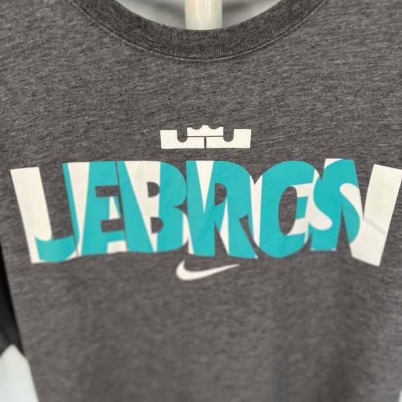 Nike LeBron James Dri-Fit Gray Tee - Picture 3 of 5